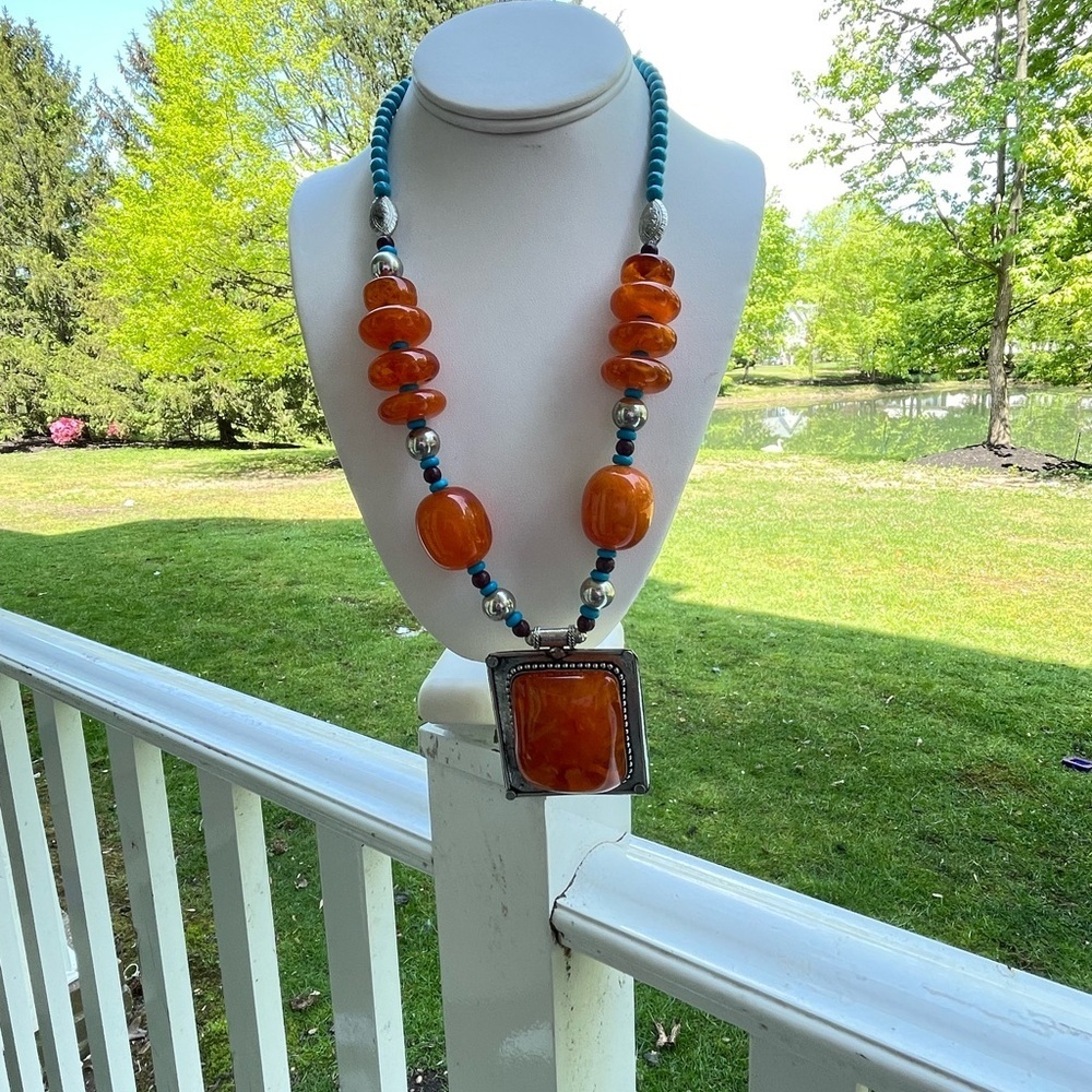 NECKLACE - Picture 5 of 7